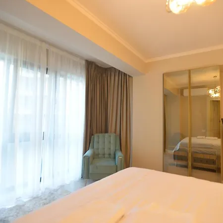 Luxury Apartment Mamaia